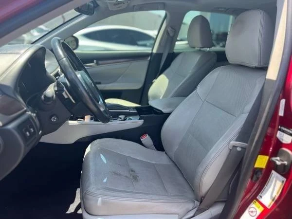 2013 Lexus GS 4th Gen - Image 11 of 16