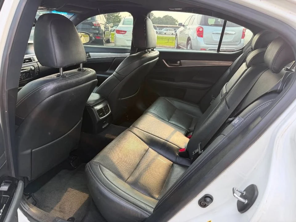 2013 Lexus GS 4th Gen - Image 12 of 12