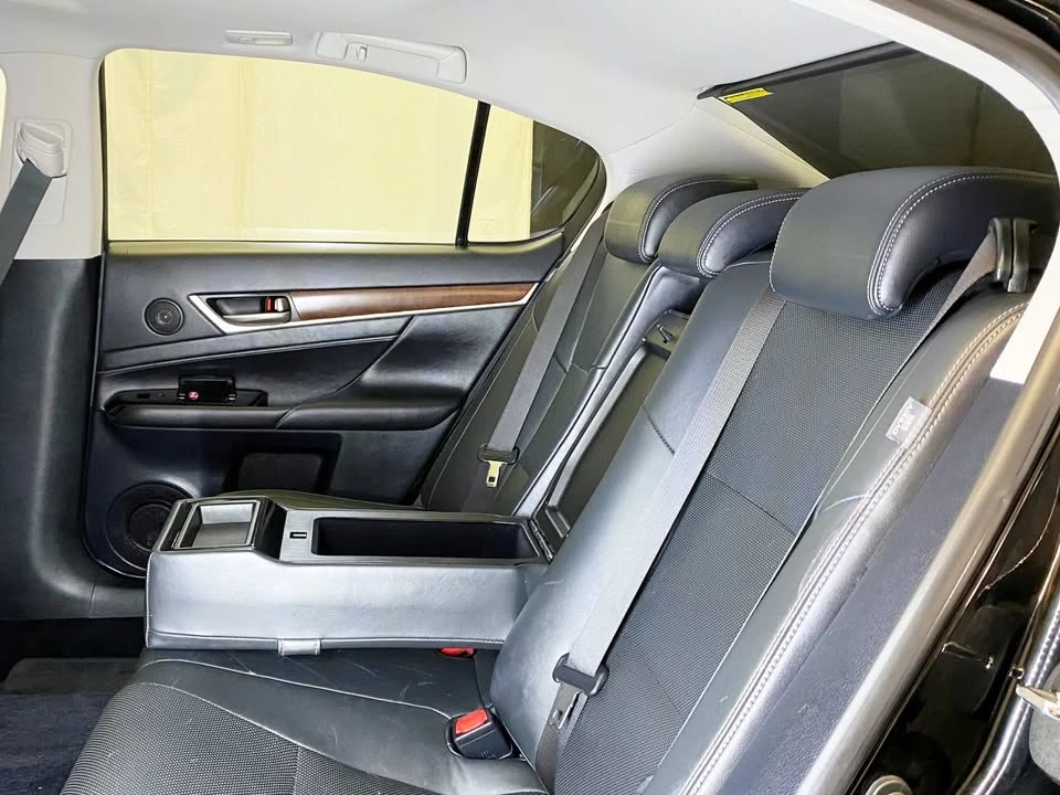 2013 Lexus GS 4th Gen - Image 17 of 20
