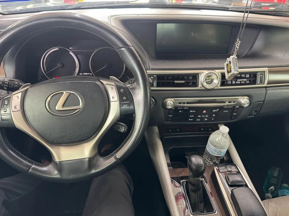 2013 Lexus GS 4th Gen - Image 6 of 6