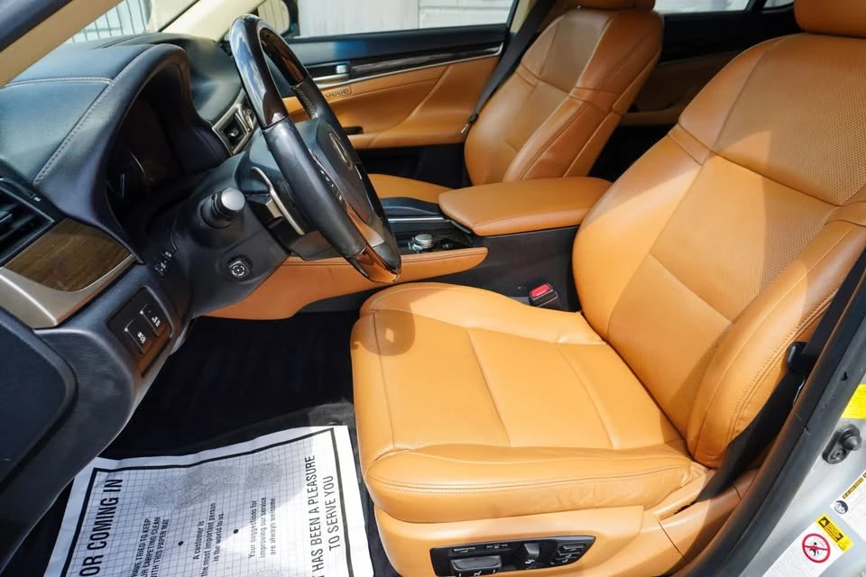 2013 Lexus GS 4th Gen - Image 17 of 20