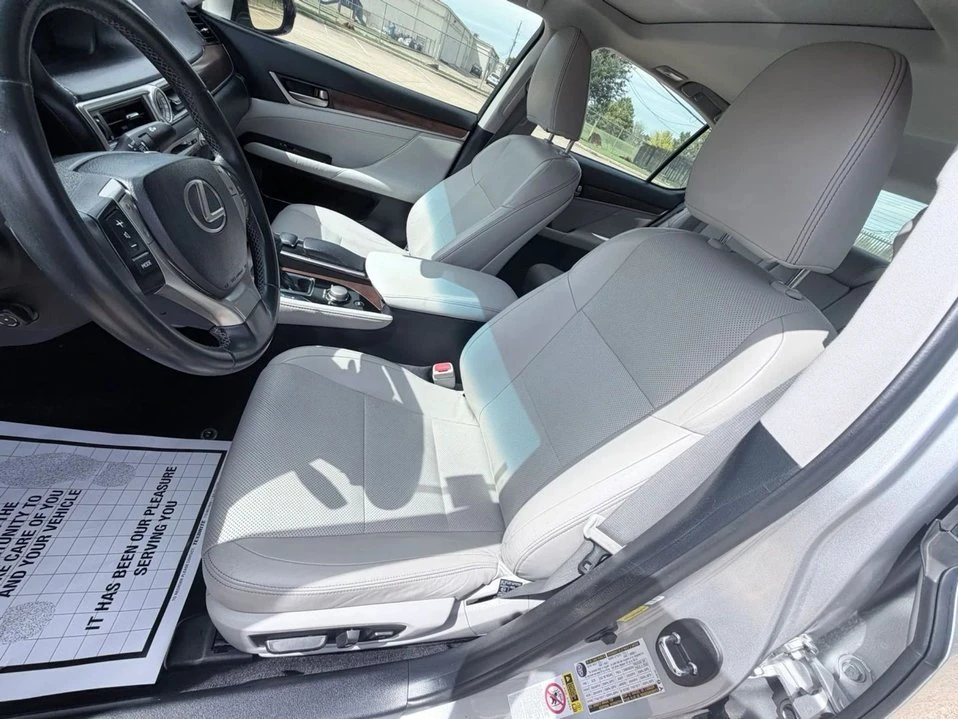 2013 Lexus GS 4th Gen - Image 18 of 20