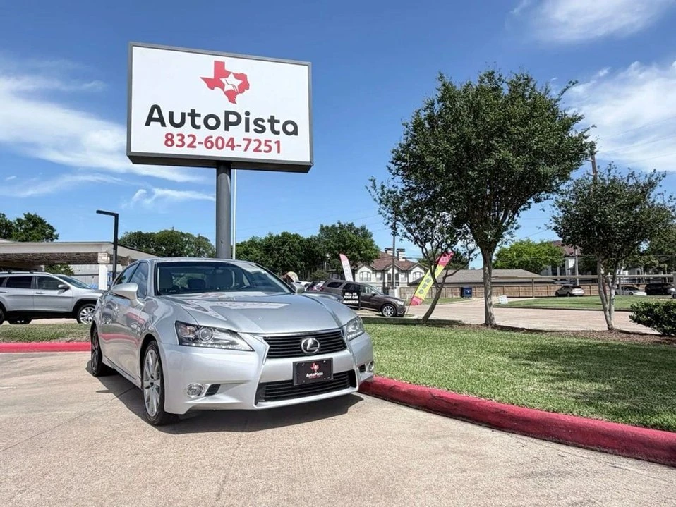 2013 Lexus GS 4th Gen - Image 9 of 20