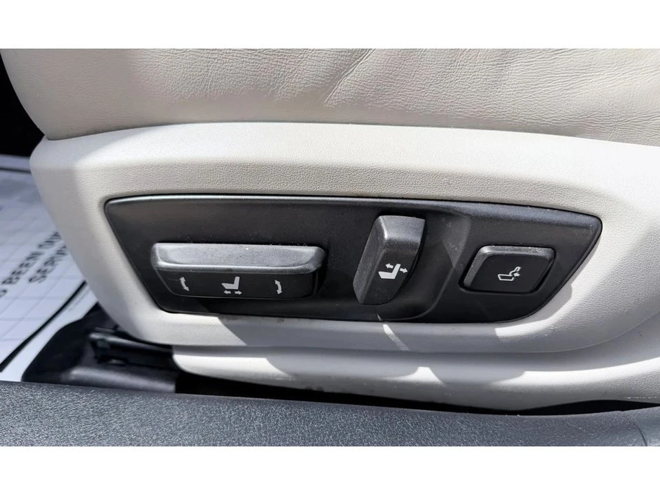 2013 Lexus GS 4th Gen - Image 17 of 20