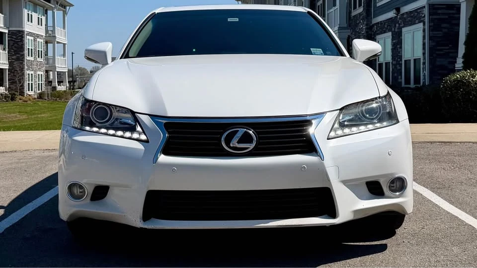 2013 Lexus GS 4th Gen - Image 2 of 20