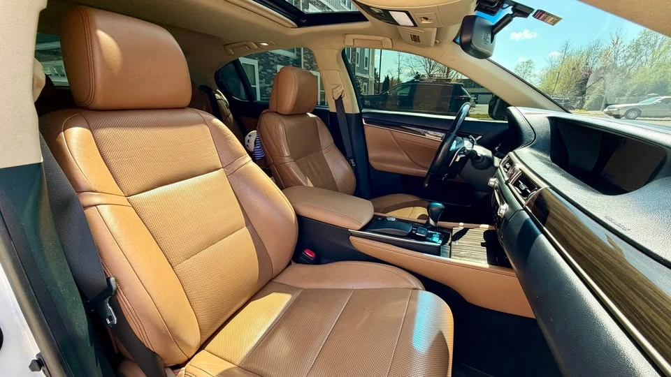 2013 Lexus GS 4th Gen - Image 18 of 20