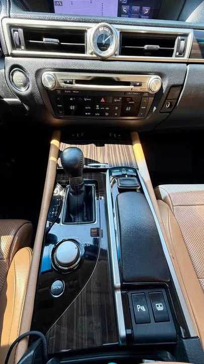 2013 Lexus GS 4th Gen - Image 12 of 20