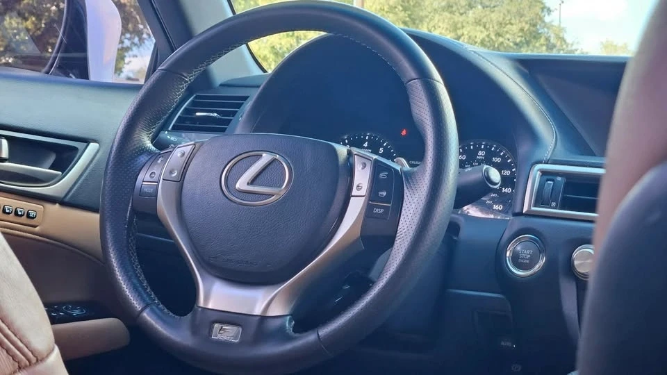 2013 Lexus GS 4th Gen - Image 18 of 19