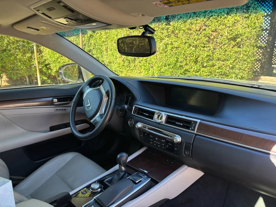 2013 Lexus GS 4th Gen - Image 2 of 3