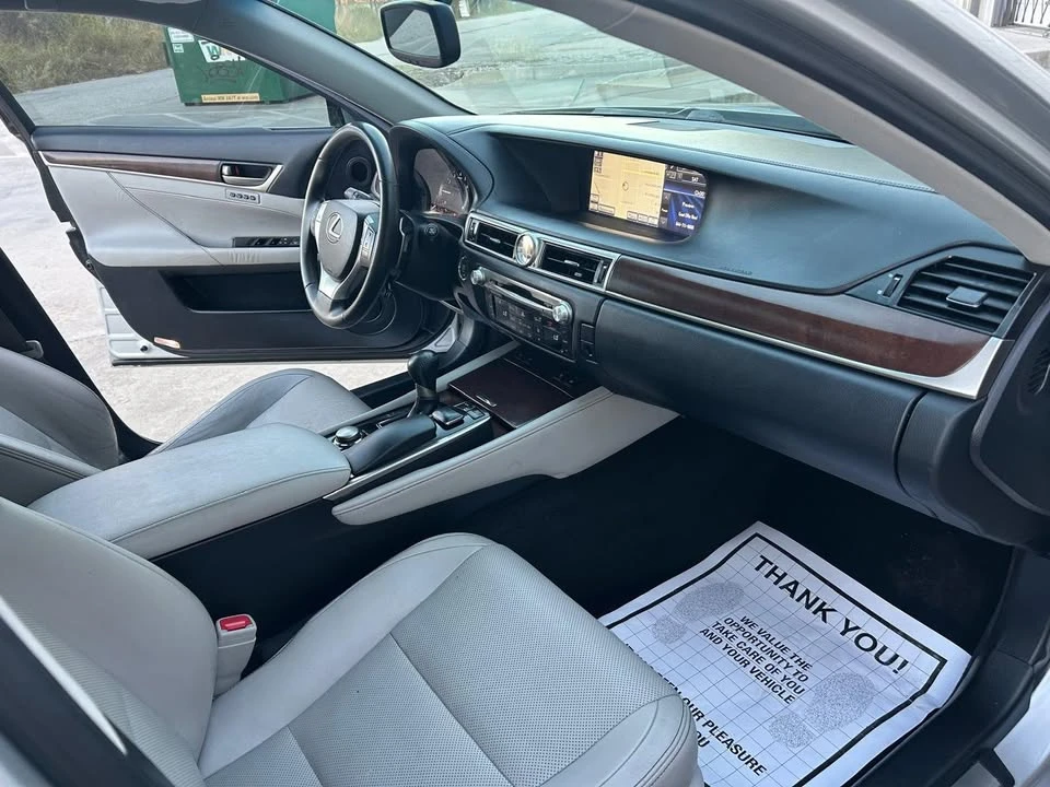 2013 Lexus GS 4th Gen - Image 17 of 18
