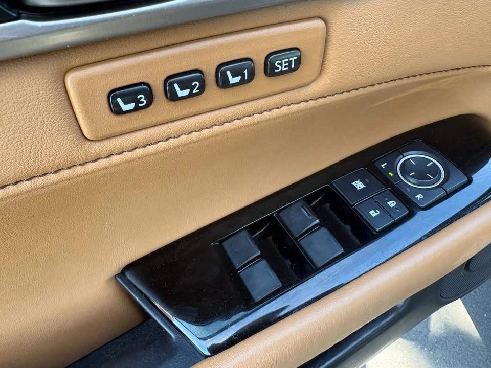 2013 Lexus GS 4th Gen - Image 17 of 20