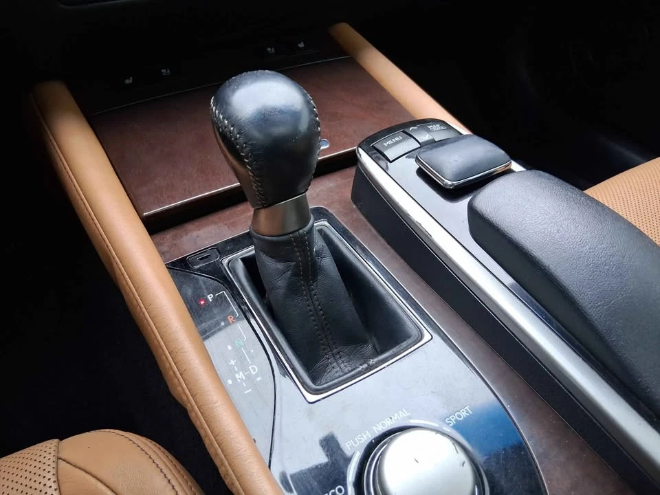 2013 Lexus GS 4th Gen - Image 13 of 17