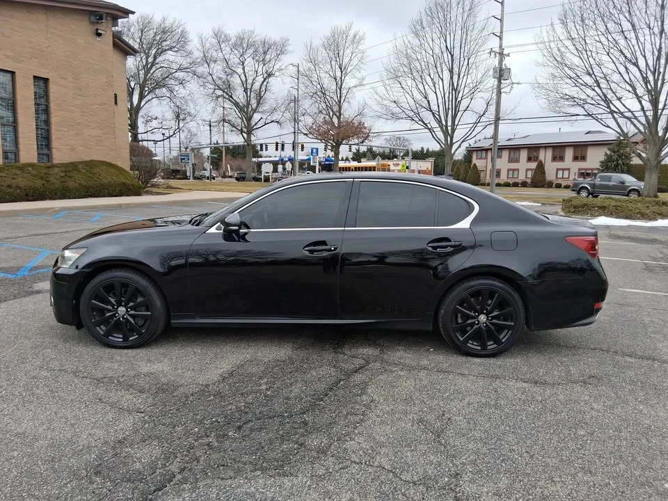 2013 Lexus GS 4th Gen - Image 3 of 17