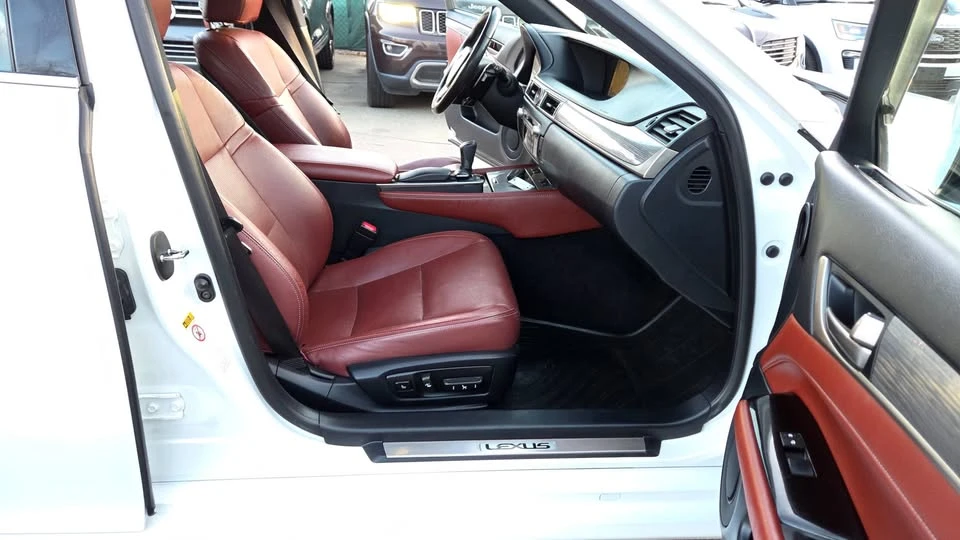 2013 Lexus GS 4th Gen - Image 16 of 20