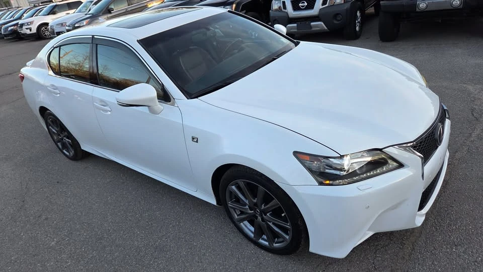 2013 Lexus GS 4th Gen - Image 9 of 20