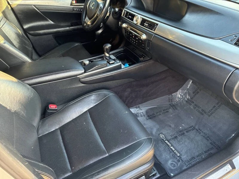 2013 Lexus GS 4th Gen - Image 13 of 16