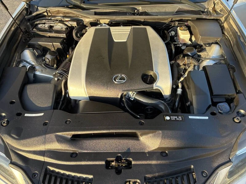2013 Lexus GS 4th Gen - Image 15 of 16
