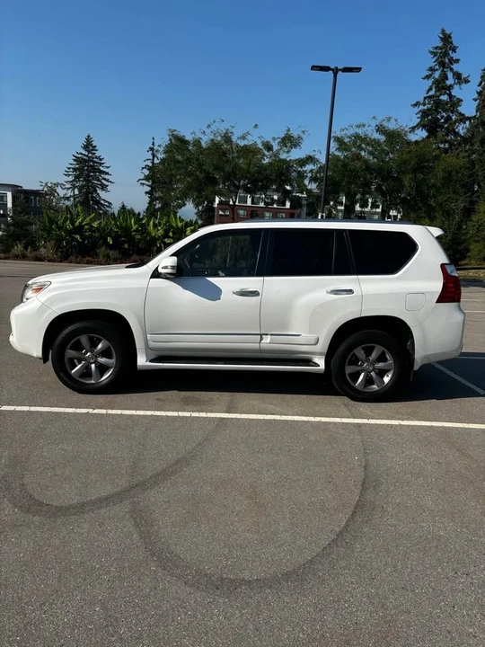 2013 Lexus GX 2nd Gen - Image 2 of 18