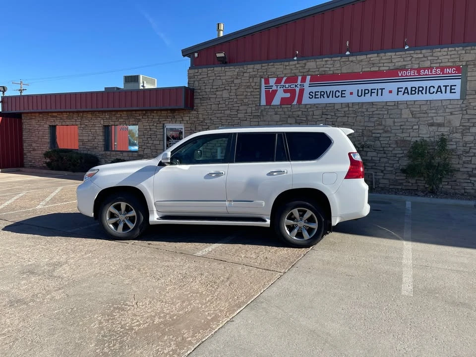 2013 Lexus GX 2nd Gen - Image 2 of 19