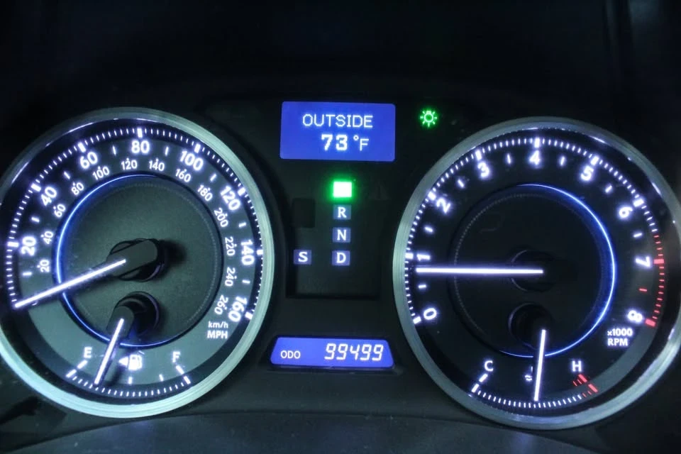 2013 Lexus IS 2nd Gen - Image 18 of 20