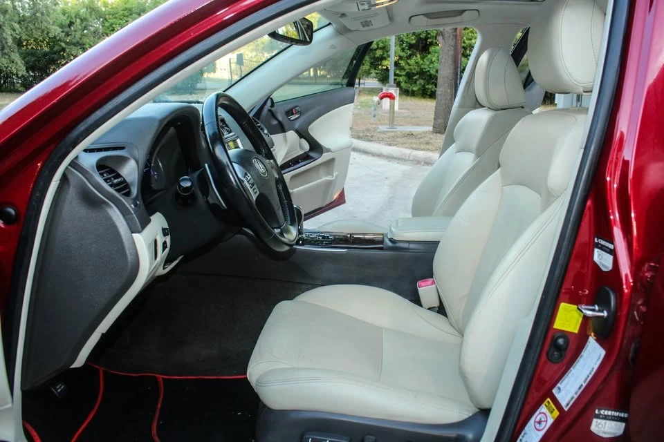 2013 Lexus IS 2nd Gen - Image 11 of 20