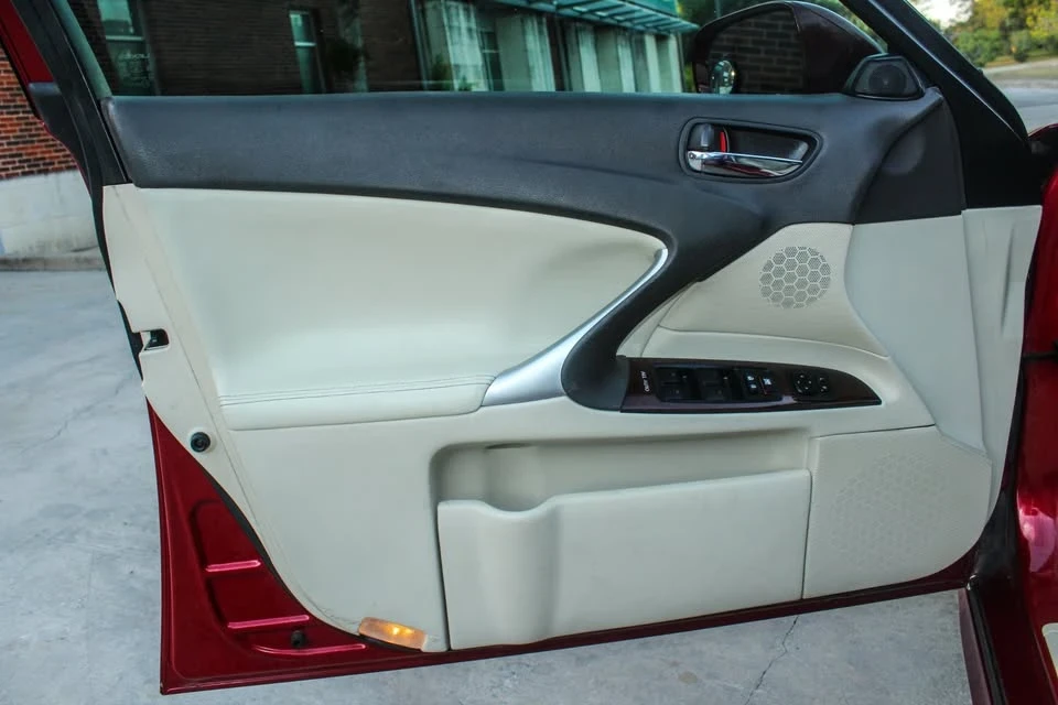 2013 Lexus IS 2nd Gen - Image 16 of 20