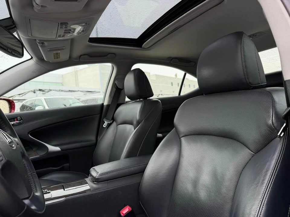 2013 Lexus IS 2nd Gen - Image 6 of 10