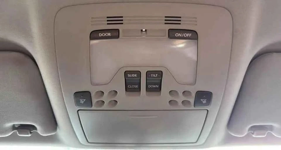 2013 Lexus IS 2nd Gen - Image 10 of 12