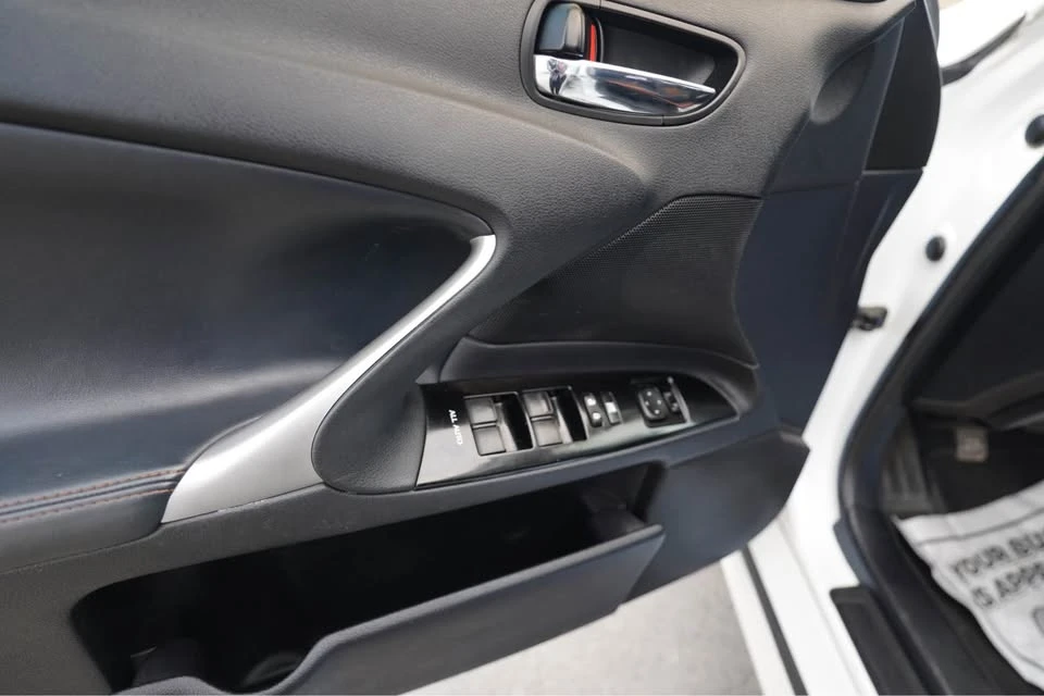 2013 Lexus IS 2nd Gen - Image 8 of 15