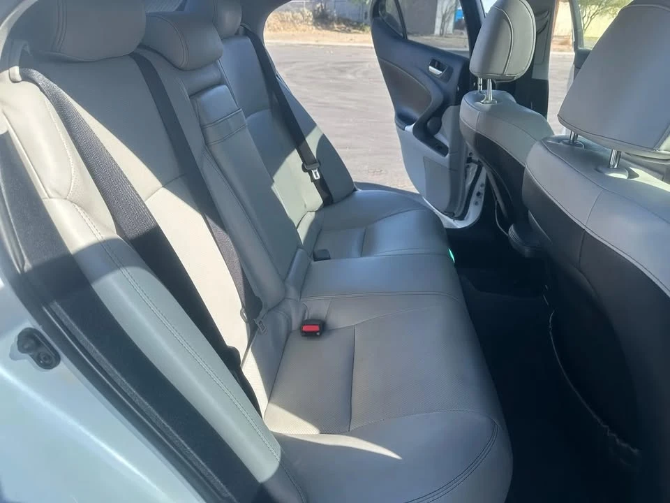 2013 Lexus IS 2nd Gen - Image 17 of 19