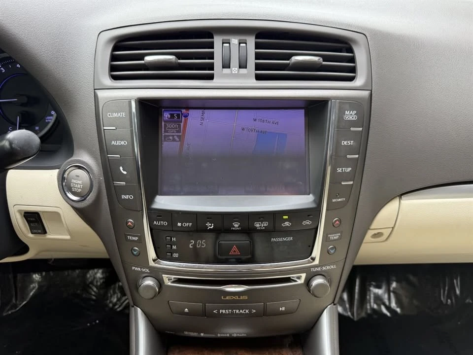 2013 Lexus IS 2nd Gen - Image 18 of 20