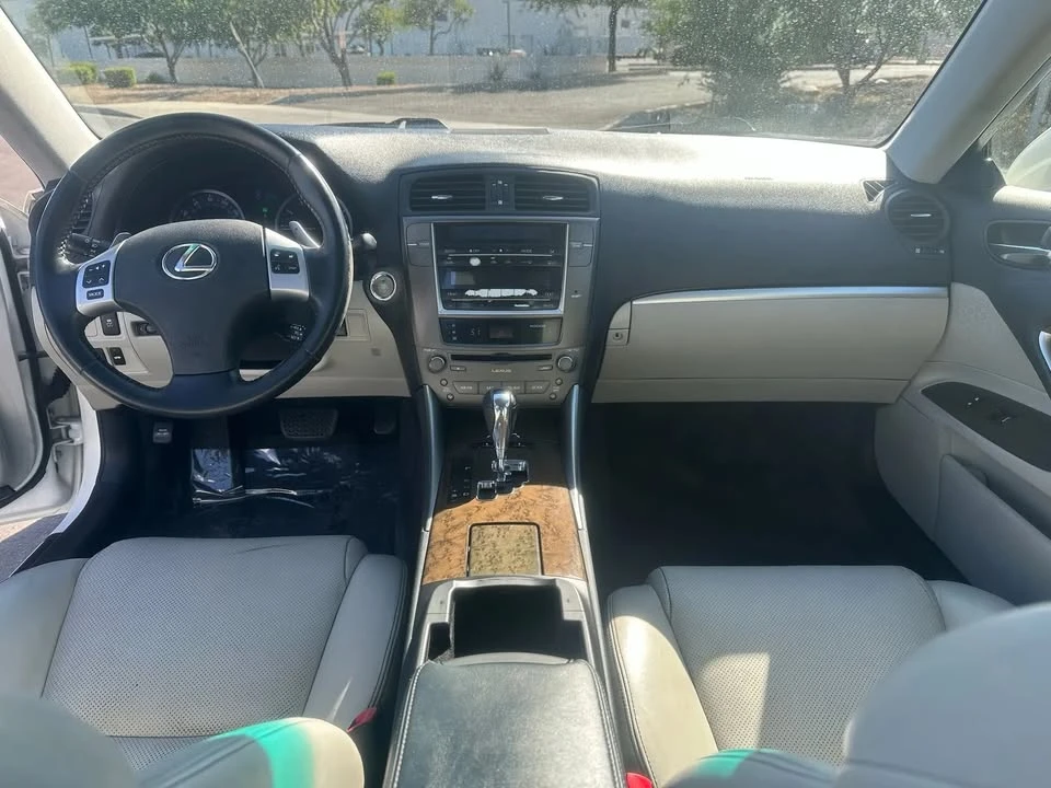 2013 Lexus IS 2nd Gen - Image 15 of 19