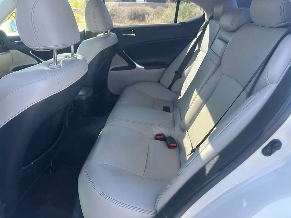 2013 Lexus IS 2nd Gen - Image 14 of 19