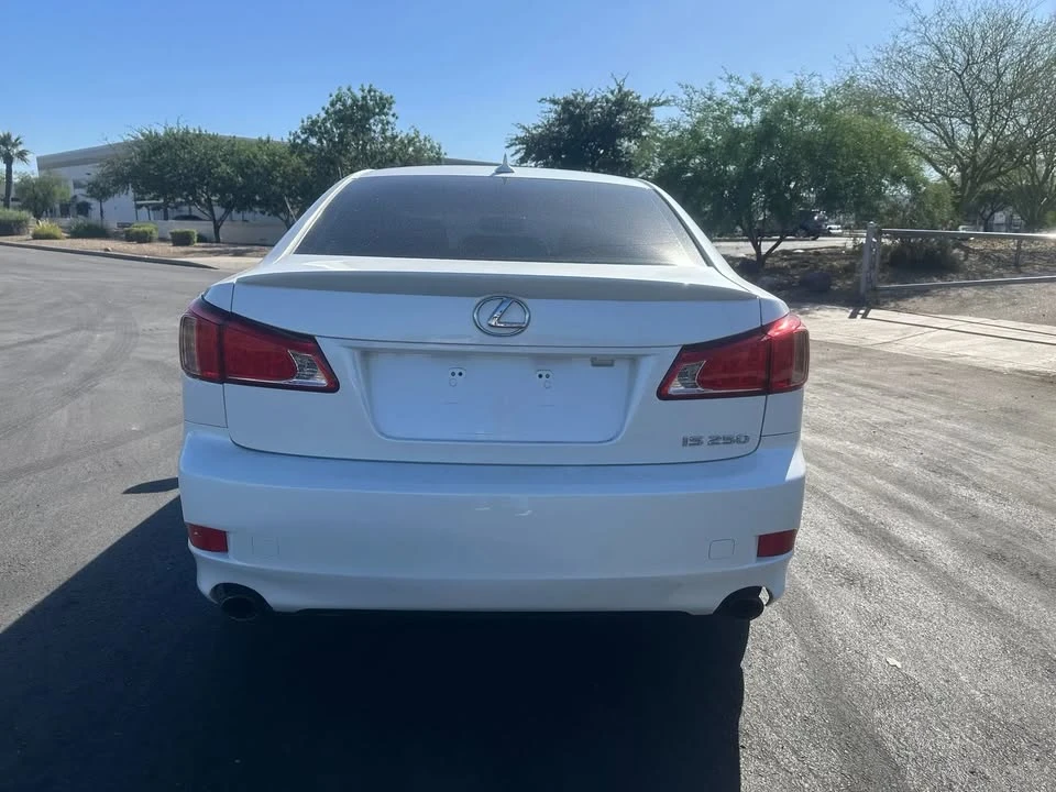 2013 Lexus IS 2nd Gen - Image 4 of 19