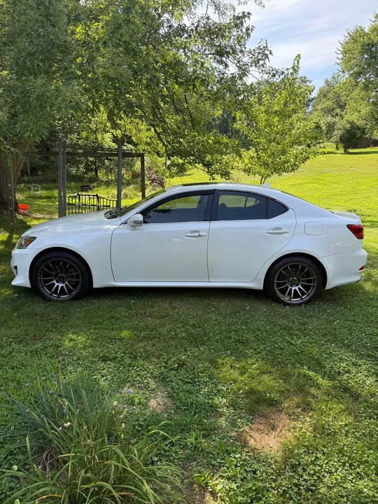2013 Lexus IS 2nd Gen - Image 4 of 11