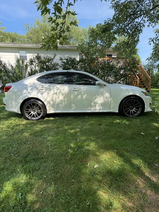 2013 Lexus IS 2nd Gen - Image 6 of 11