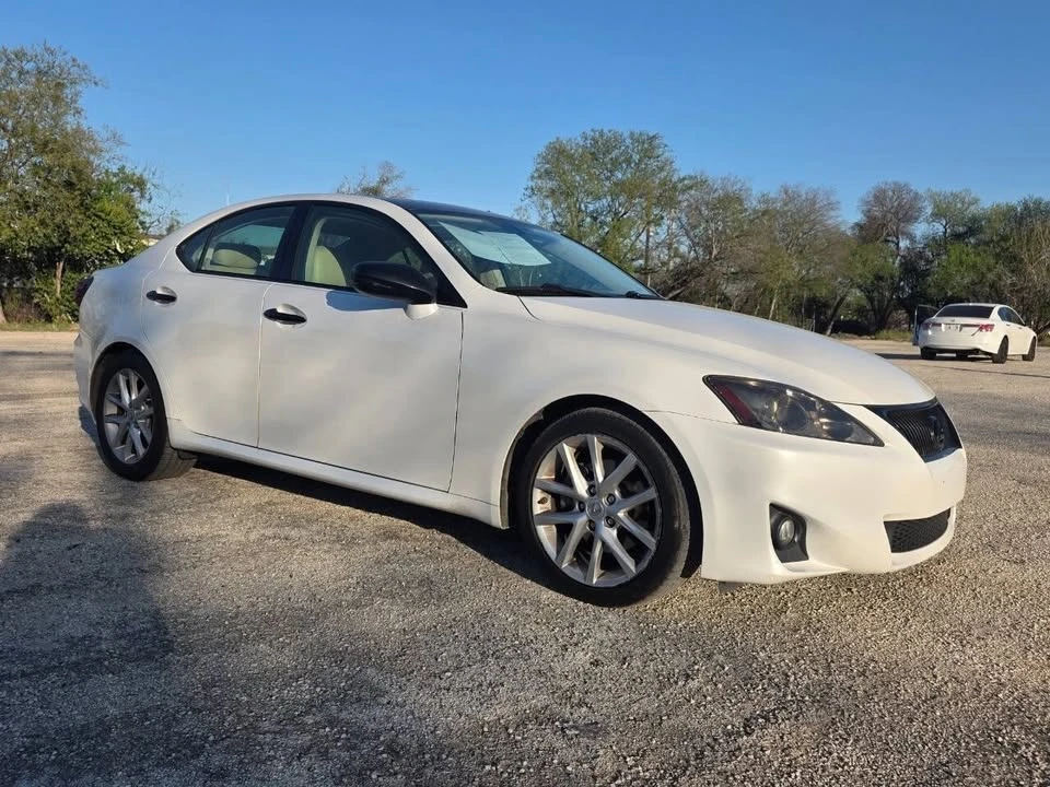 2013 Lexus IS 2nd Gen - Image 2 of 3