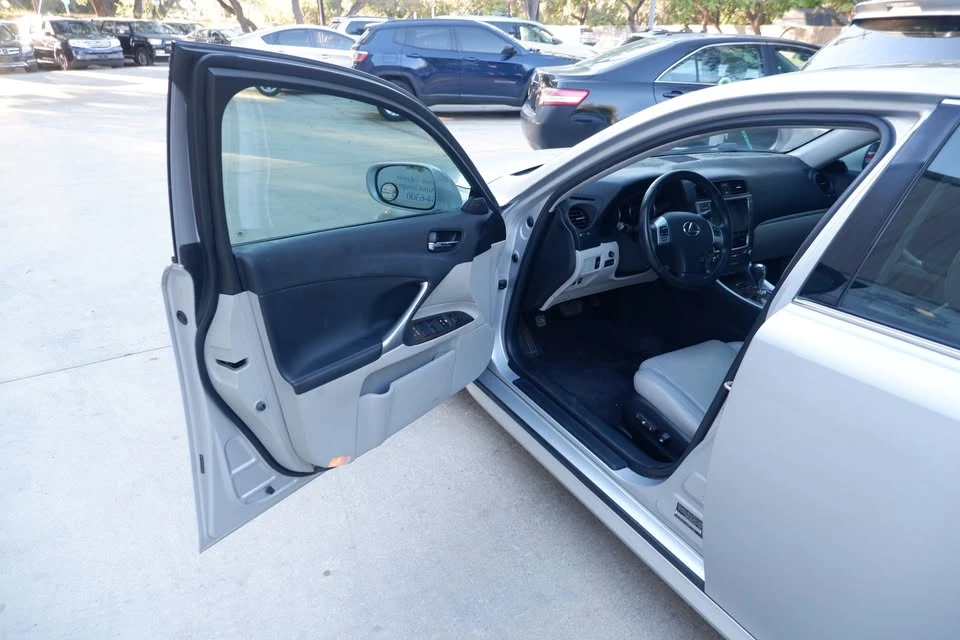 2013 Lexus IS 2nd Gen - Image 8 of 20