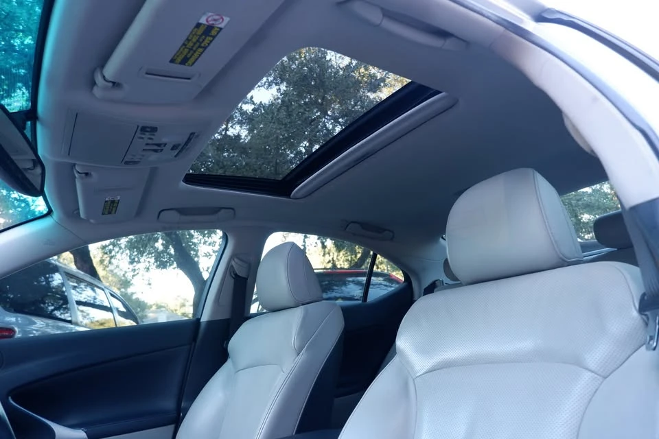 2013 Lexus IS 2nd Gen - Image 11 of 20