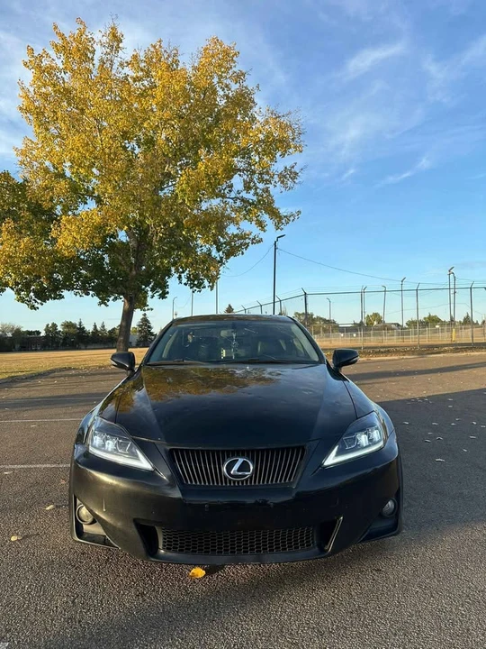 2013 Lexus IS 2nd Gen - Image 2 of 12