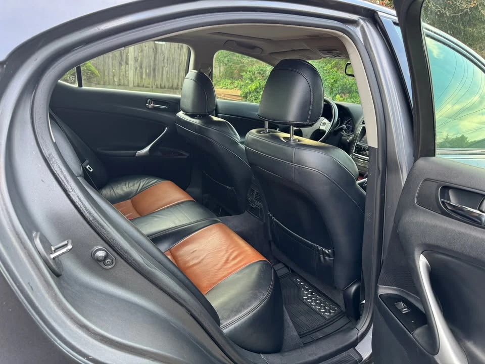2013 Lexus IS 2nd Gen - Image 9 of 15