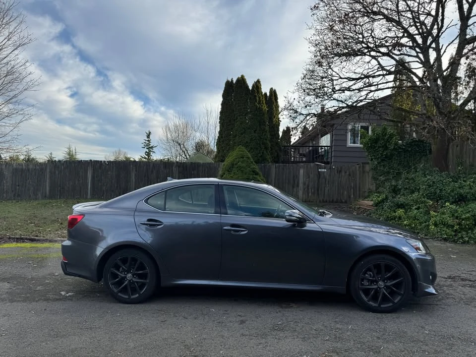 2013 Lexus IS 2nd Gen - Image 4 of 15