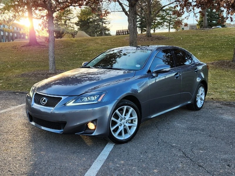 2013 Lexus IS 2nd Gen - Image 5 of 20