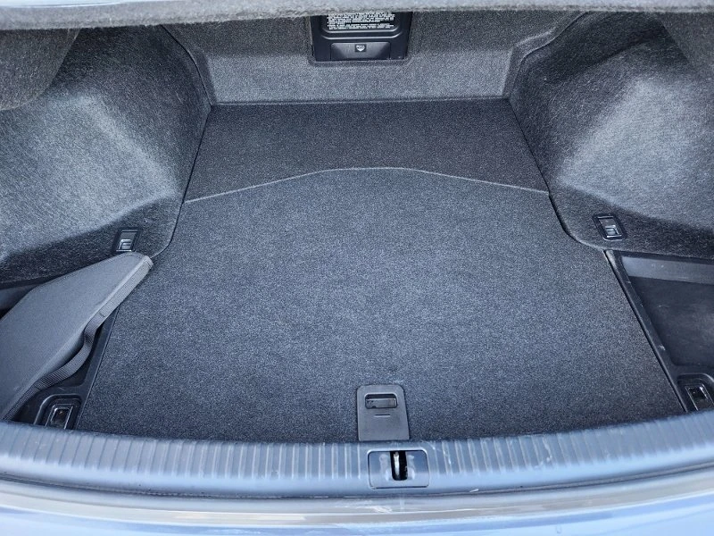 2013 Lexus IS 2nd Gen - Image 17 of 20
