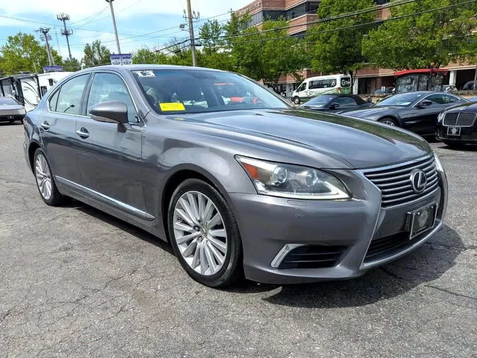 2013 Lexus LS 4th Gen - Image 3 of 18