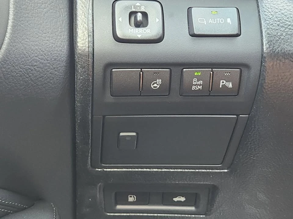 2013 Lexus LS 4th Gen - Image 17 of 20