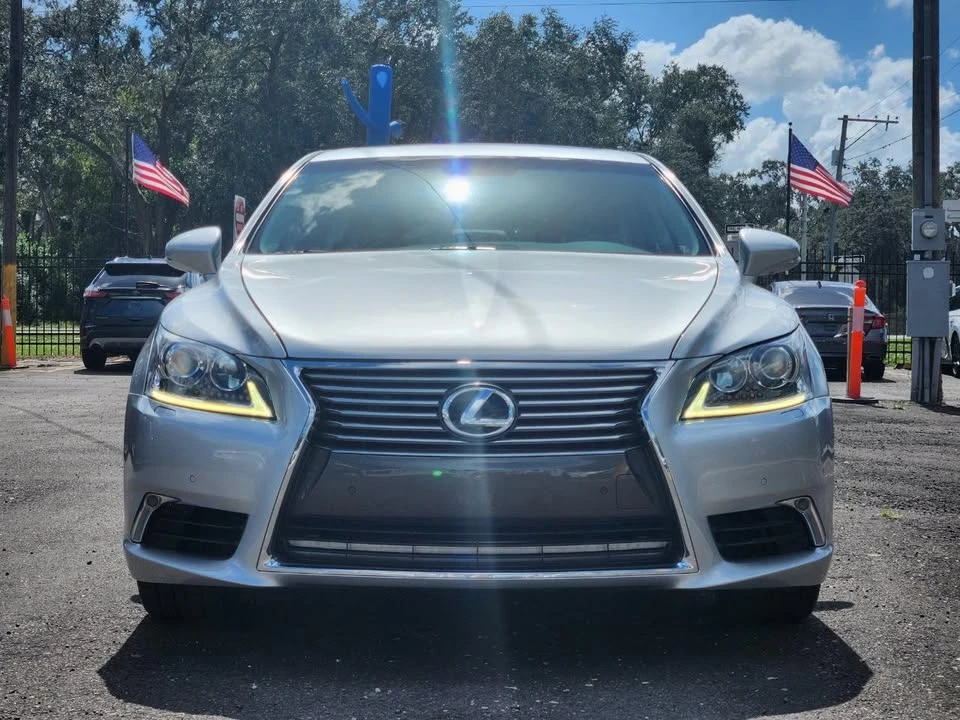 2013 Lexus LS 4th Gen - Image 2 of 19