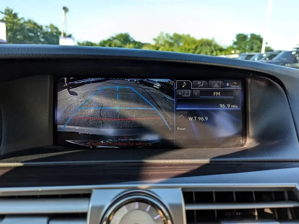 2013 Lexus LS 4th Gen - Image 13 of 18