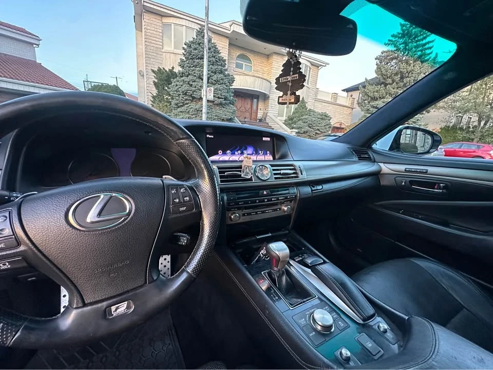2013 Lexus LS 4th Gen - Image 11 of 12