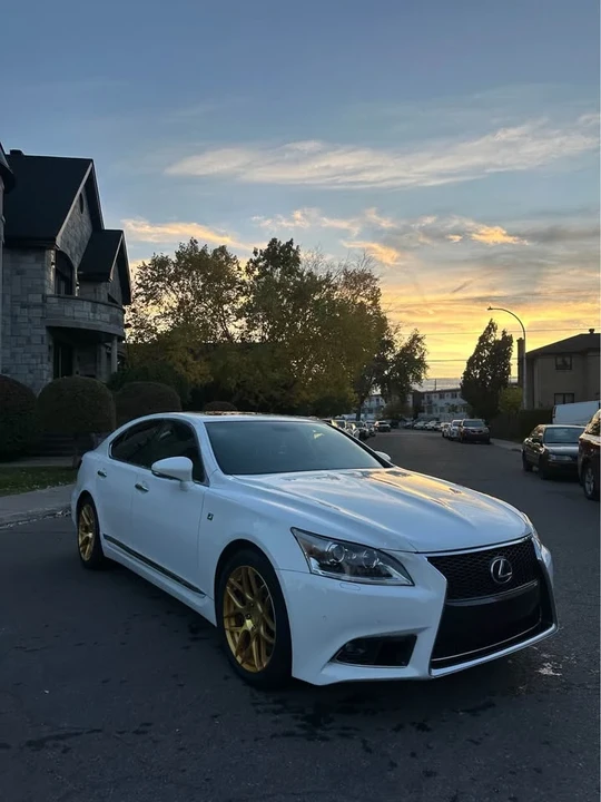 2013 Lexus LS 4th Gen - Image 7 of 12